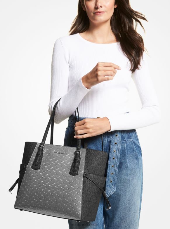 Mała torba typu shopper voyager z wytłaczanej lakierowanej skóry i logo kobiety Michael Kors wrzosowy szary LHN661153 Akcesoria