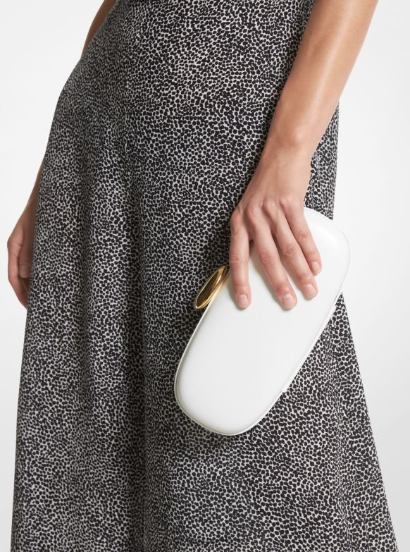 kolekcja tina mała skórzana minaudiere dla obu płci Michael Kors optyczna biel LHN663776 Akcesoria