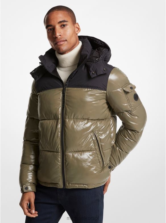 Pikowana nylonowa kurtka puchowa Roseville Cire mężczyźni Michael Kors Oliwa LHN662802 odzież