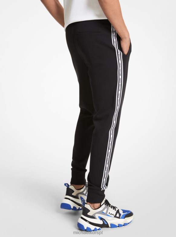 Jogger z taśmą z logo i mieszanką bawełny mężczyźni Michael Kors czarny LHN663089 odzież